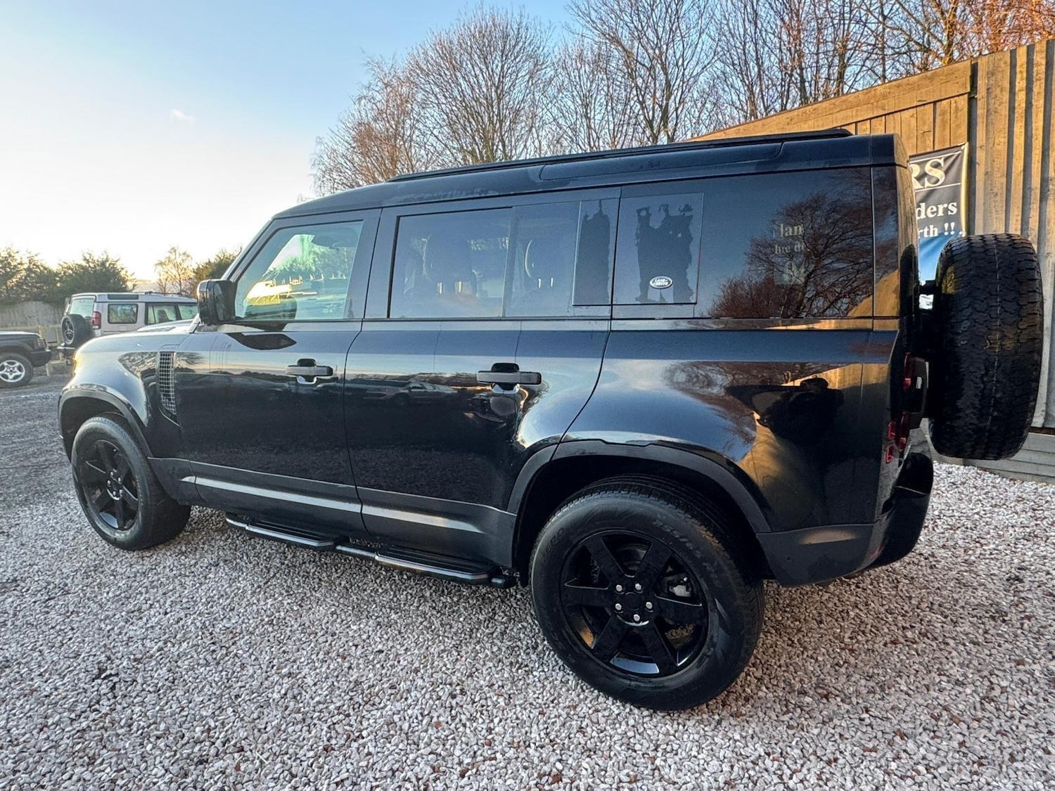 Used Land Rover Defender 110 2020 for sale - 77109625: Photo 78