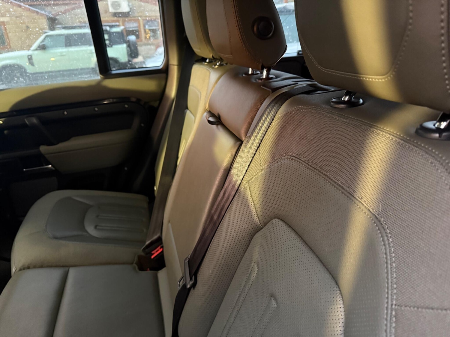 Used Land Rover Defender 110 2020 for sale - 77109625: Photo 8