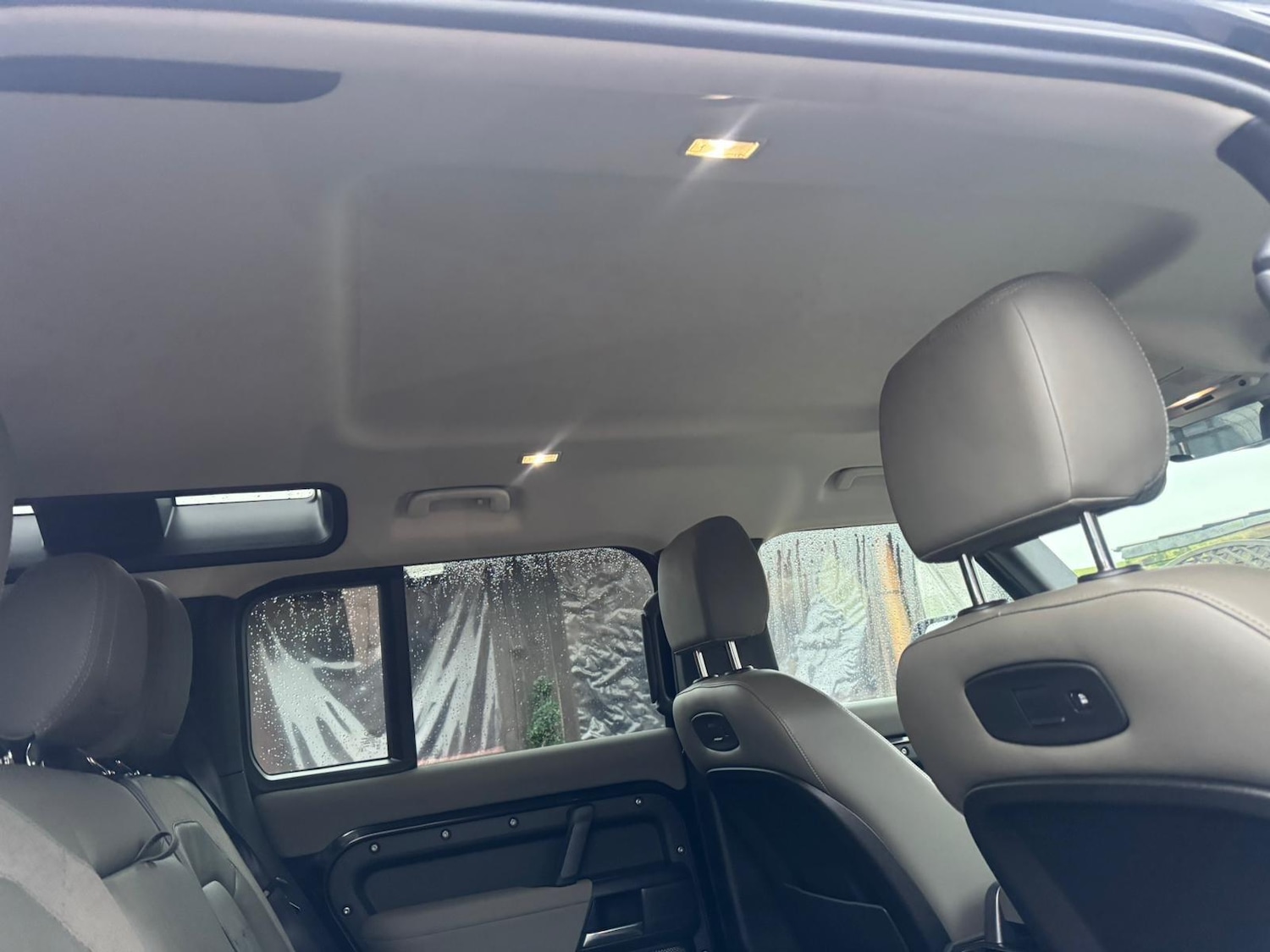 Used Land Rover Defender 110 2020 for sale - 77109625: Photo 82