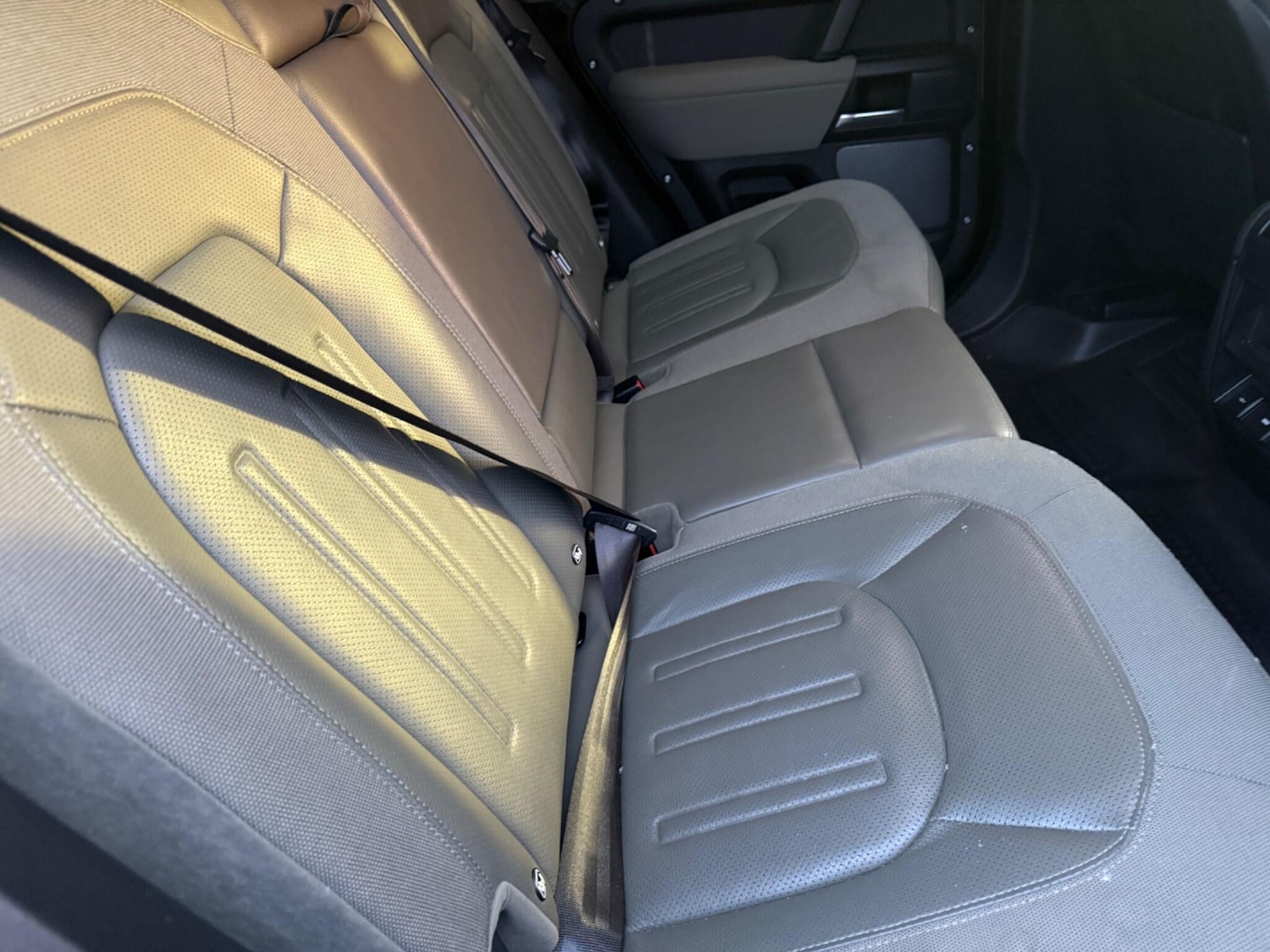 Used Land Rover Defender 110 2020 for sale - 77109625: Photo 9