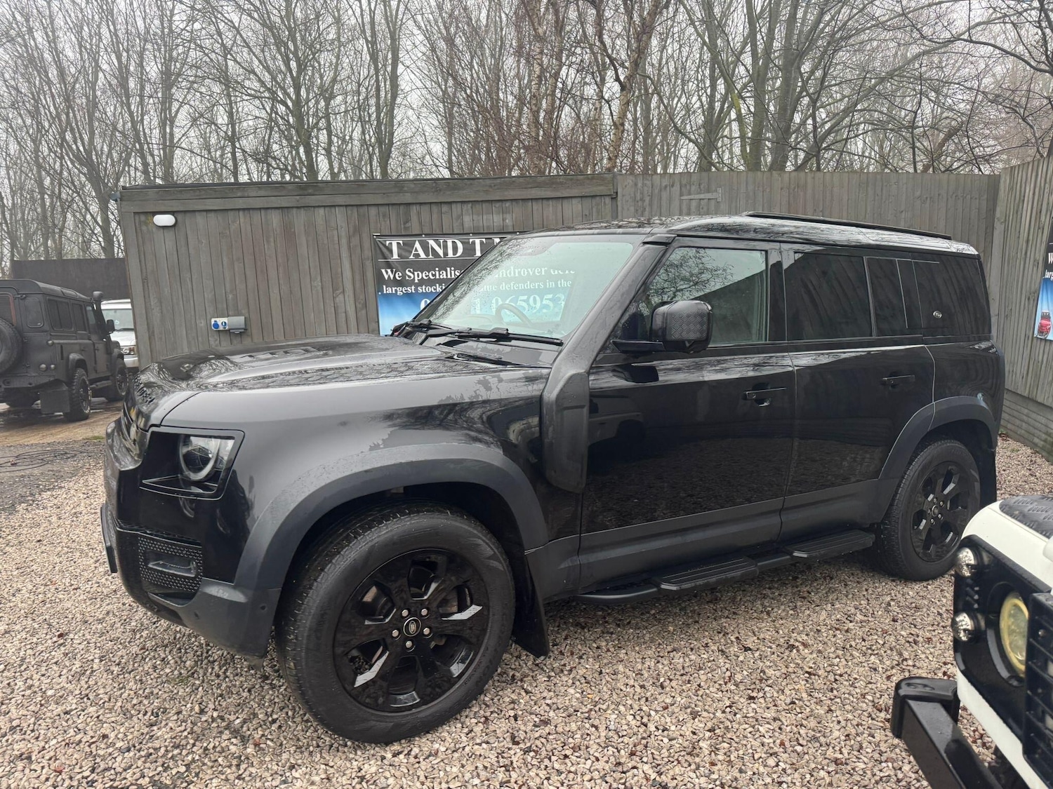 Used Land Rover Defender 2020 for sale - 77387661: Photo 31