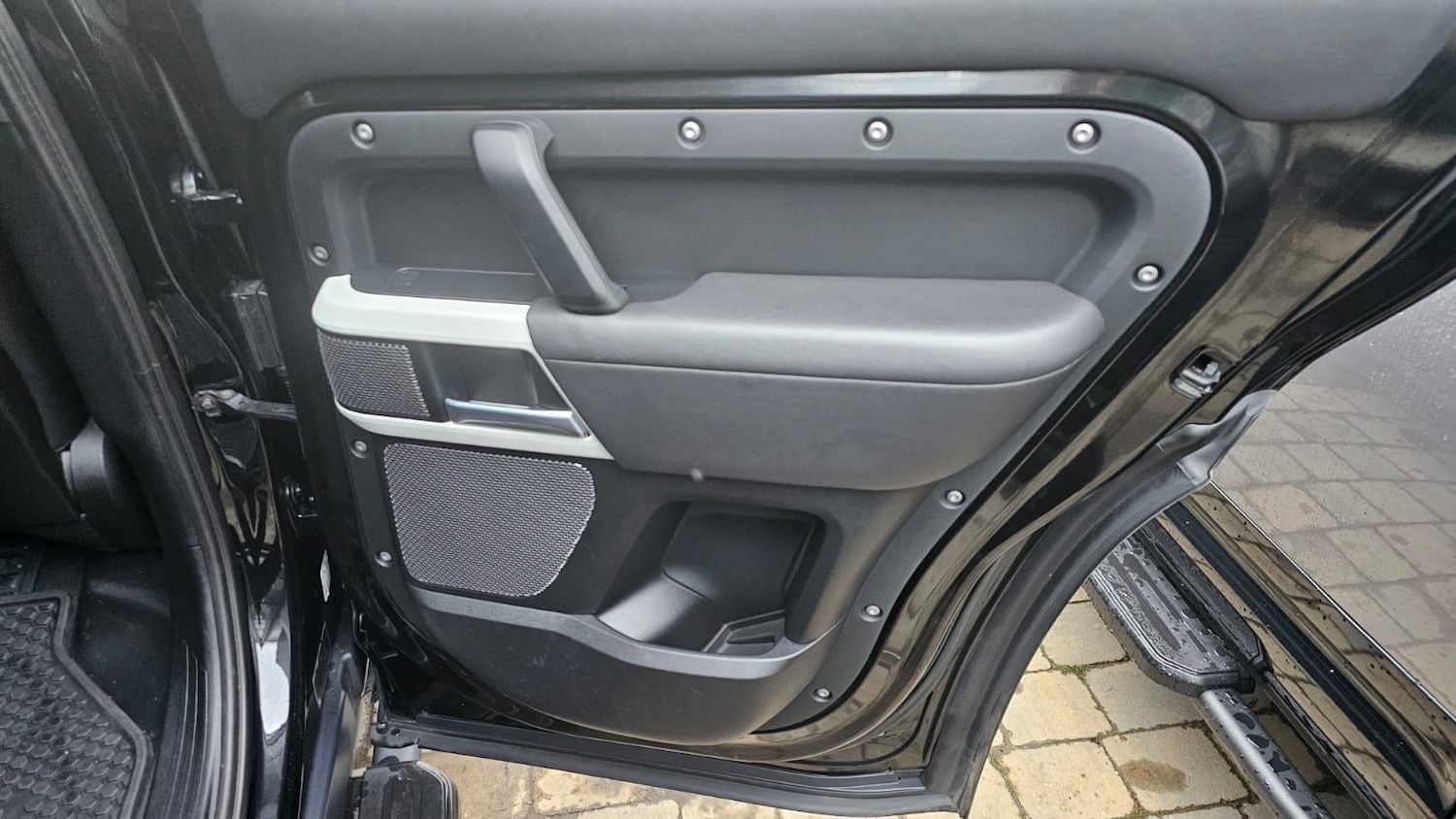 Used Land Rover Defender 2020 for sale - 77387661: Photo 61