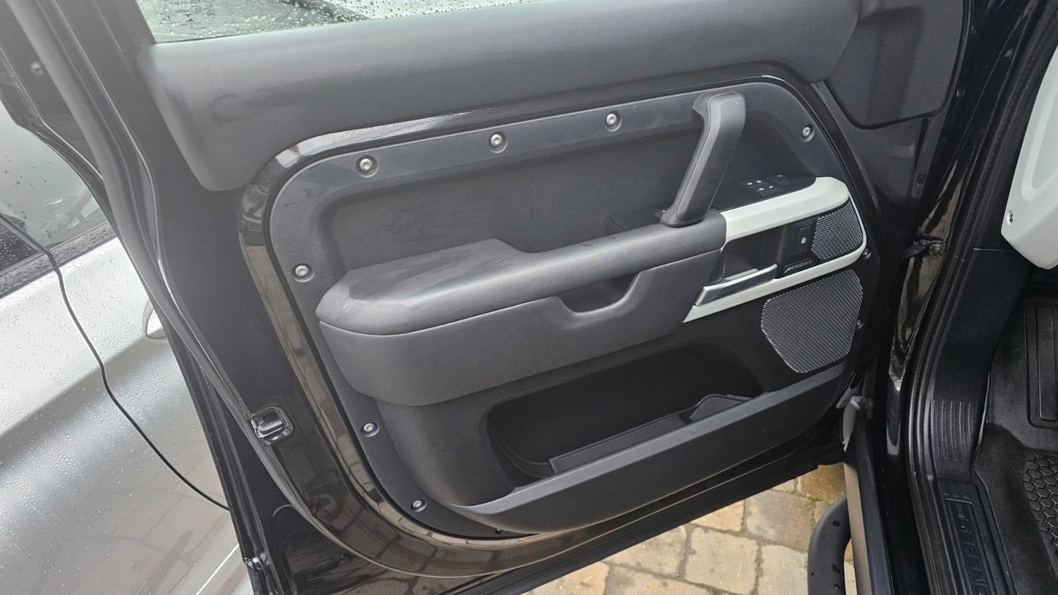 Used Land Rover Defender 2020 for sale - 77387661: Photo 64