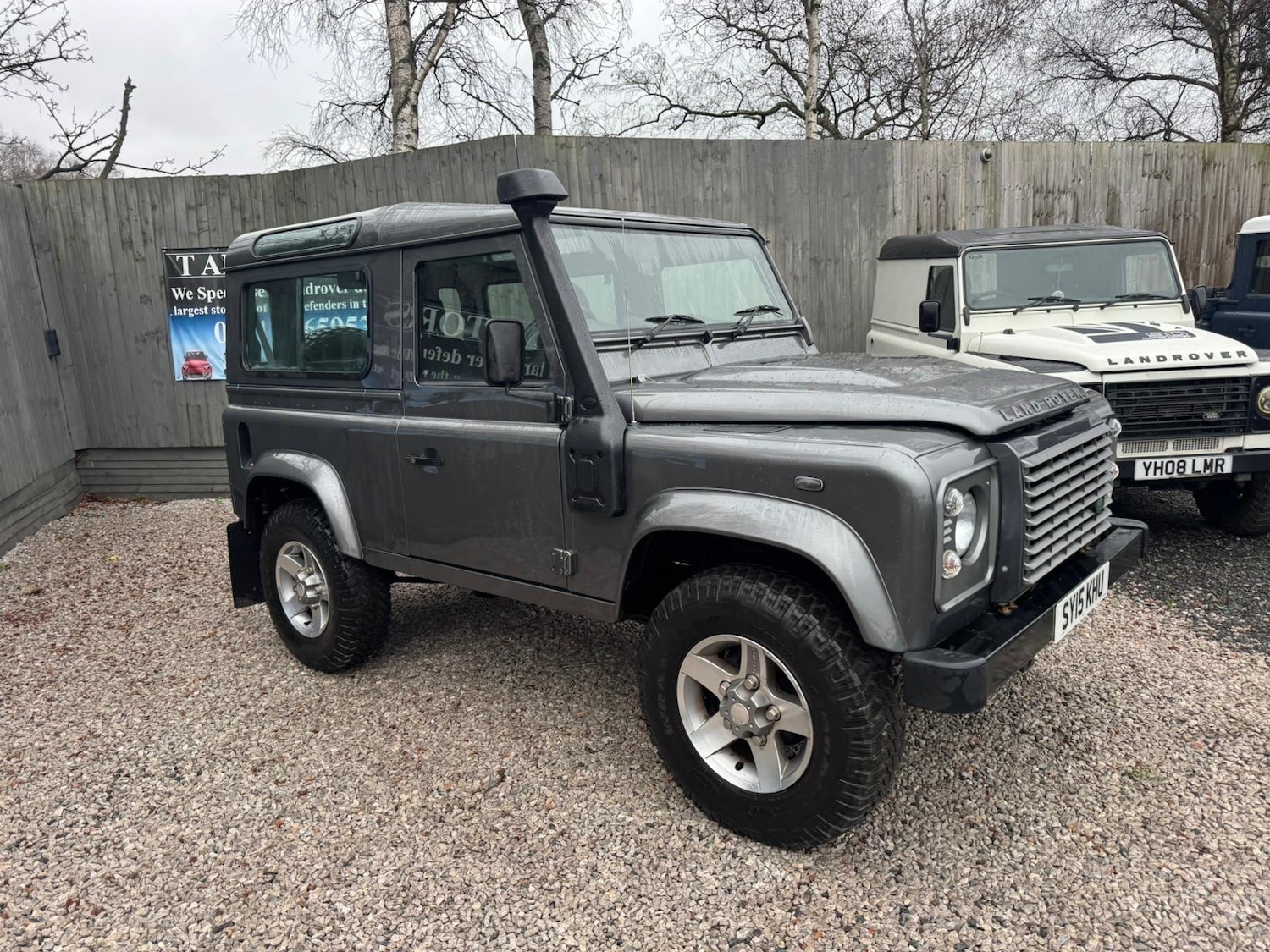 Used Land Rover Defender 90 2015 for sale - 77040664: Photo 10