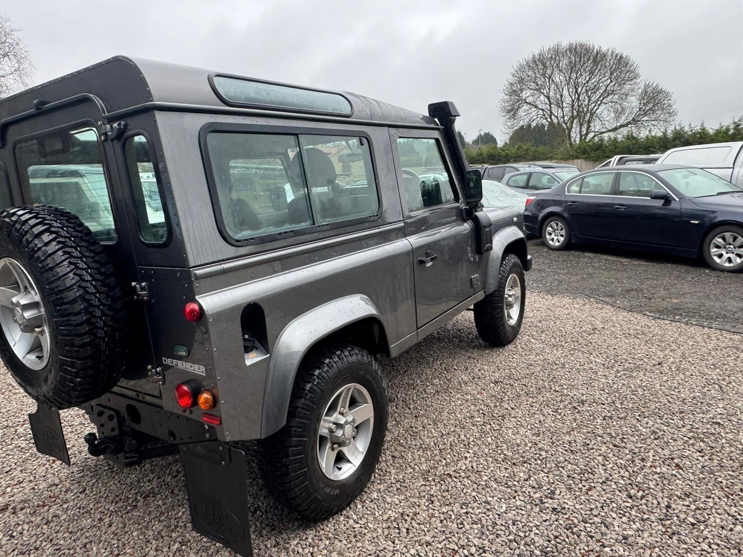 Used Land Rover Defender 90 2015 for sale - 77040664: Photo 45