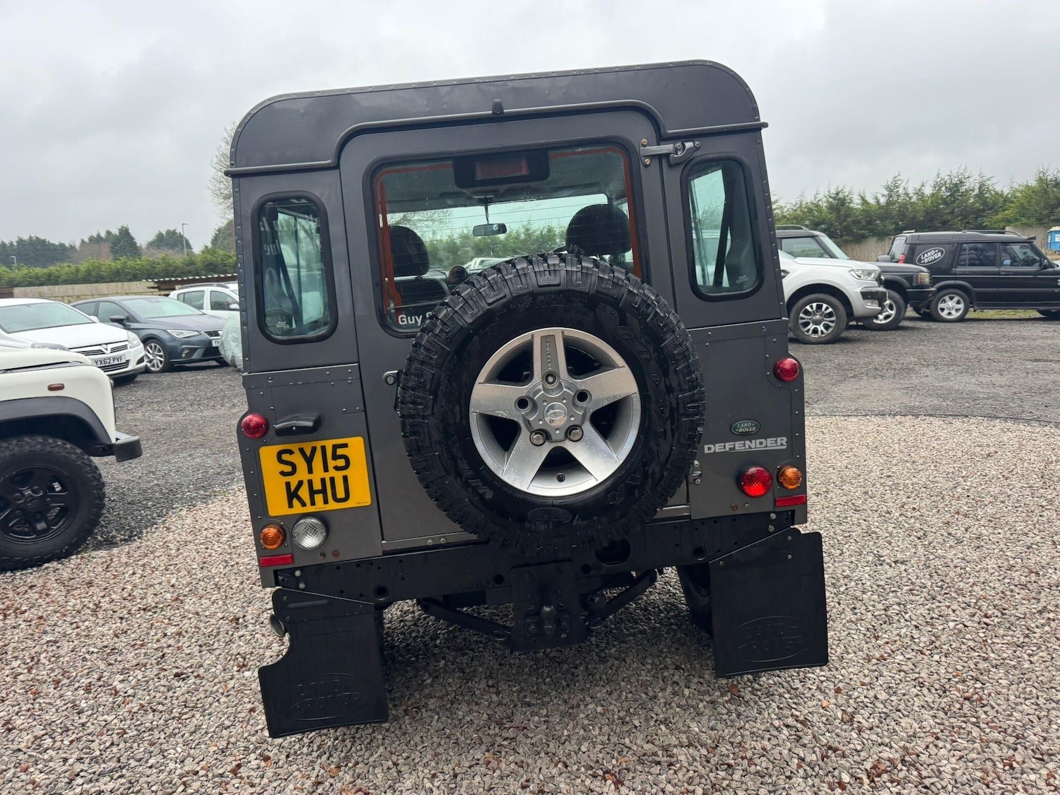 Used Land Rover Defender 90 2015 for sale - 77040664: Photo 48