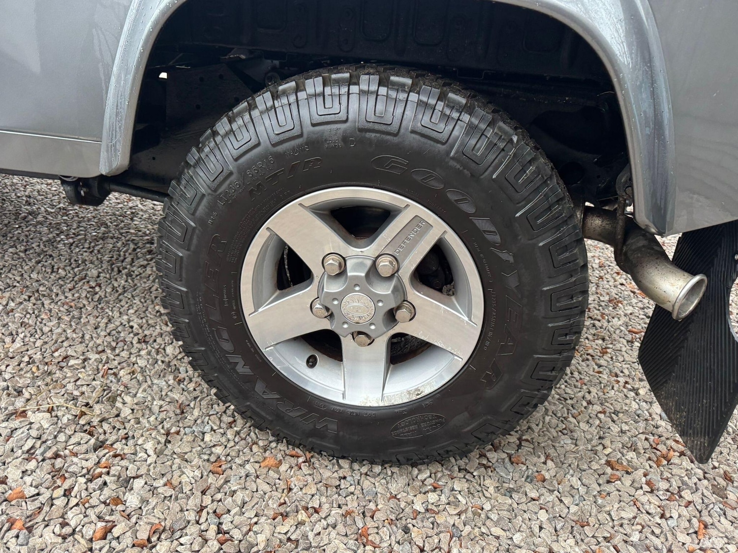 Used Land Rover Defender 90 2015 for sale - 77040664: Photo 50