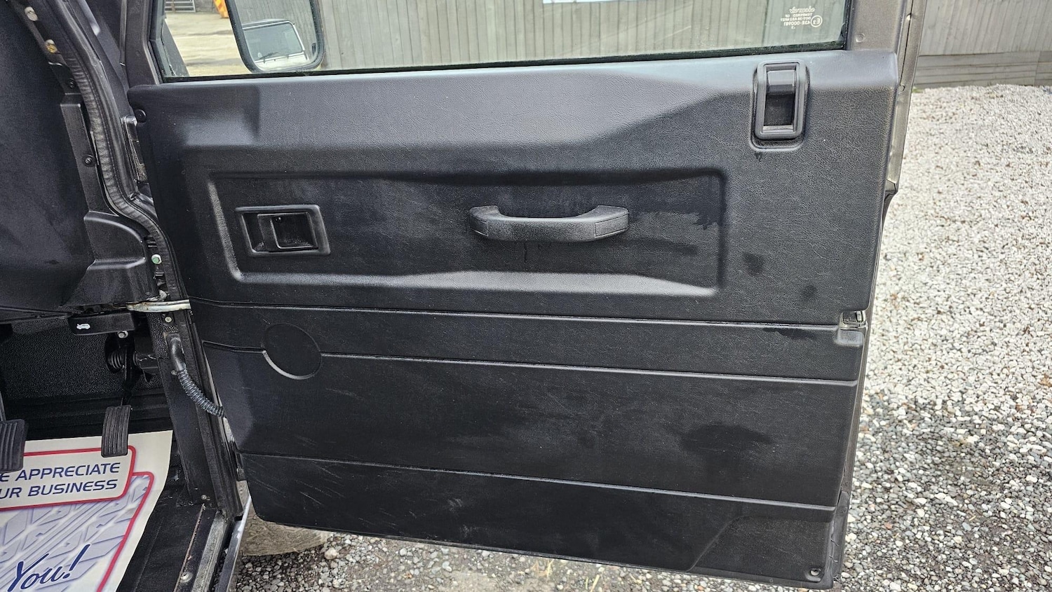 Used Land Rover Defender 90 2015 for sale - 77040664: Photo 55