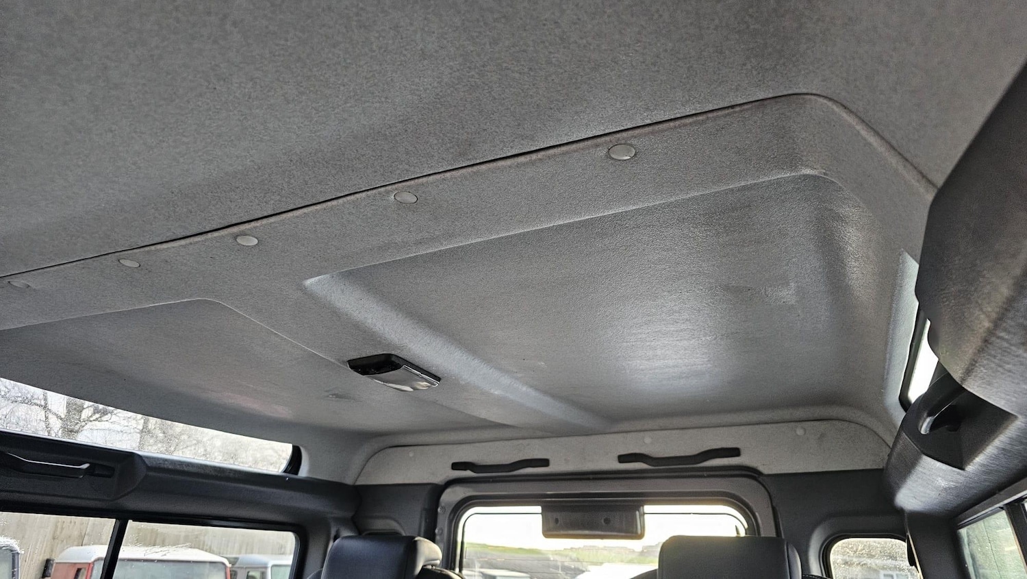 Used Land Rover Defender 90 2015 for sale - 77040664: Photo 63