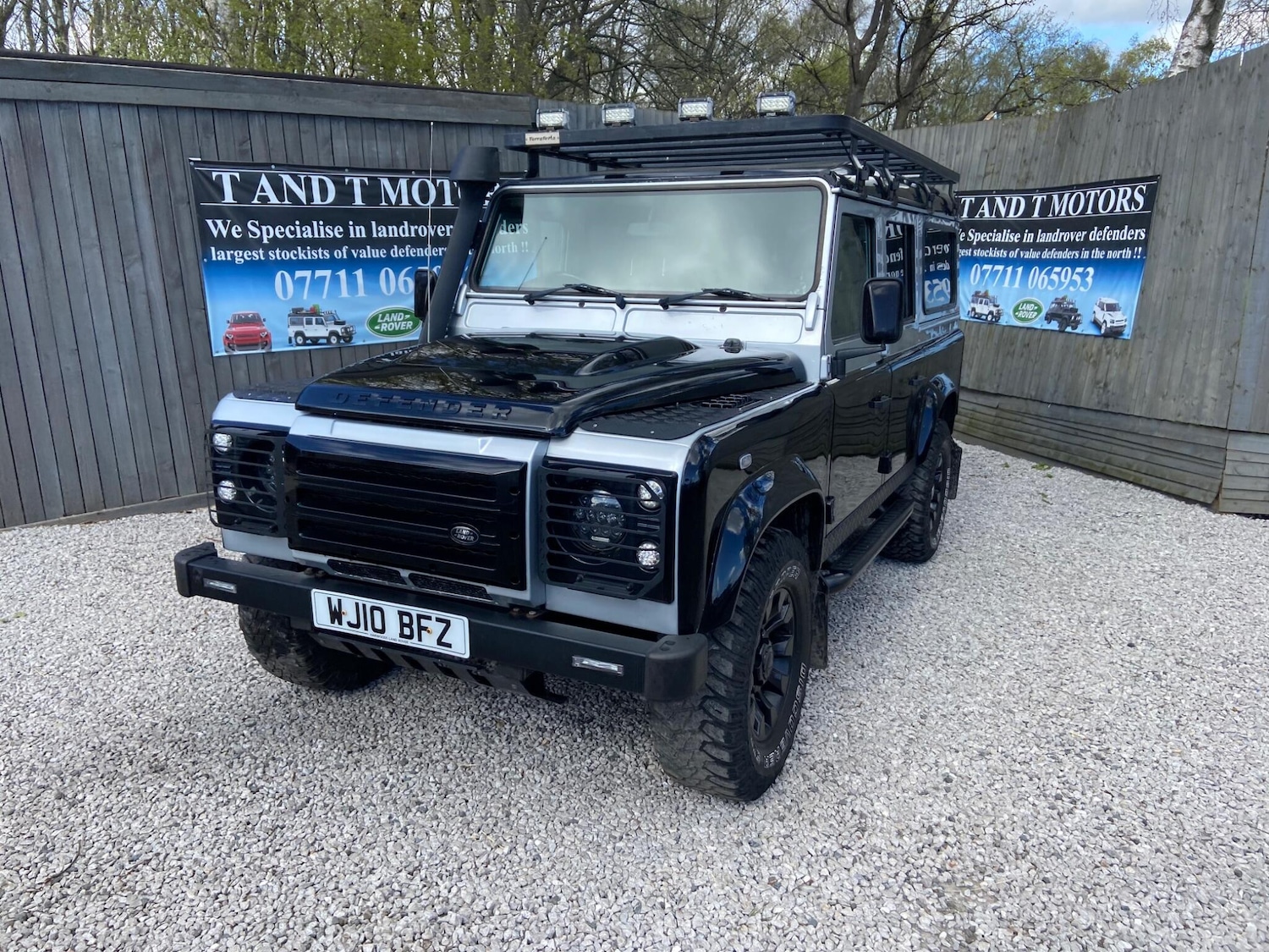 Used Land Rover Defender 110 for sale - 78220023: Photo 11