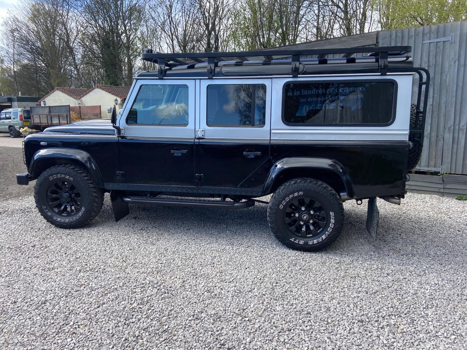 Used Land Rover Defender 110 for sale - 78220023: Photo 17