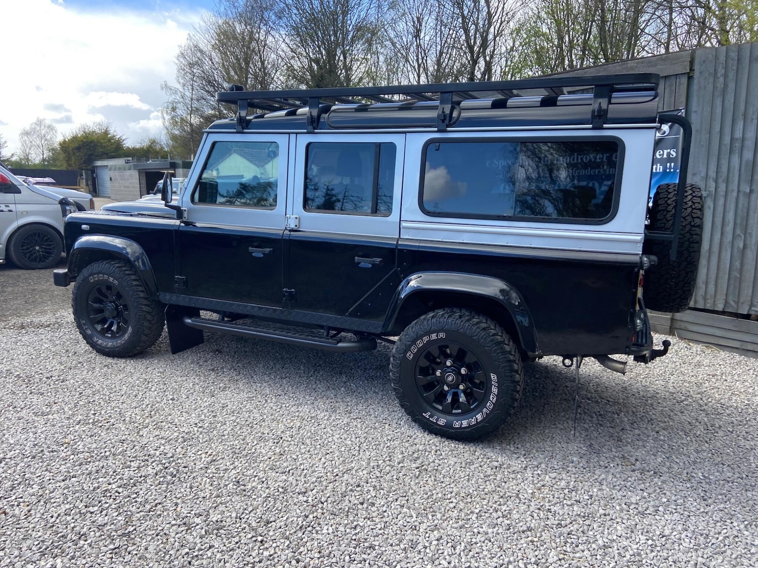 Used Land Rover Defender 110 for sale - 78220023: Photo 19