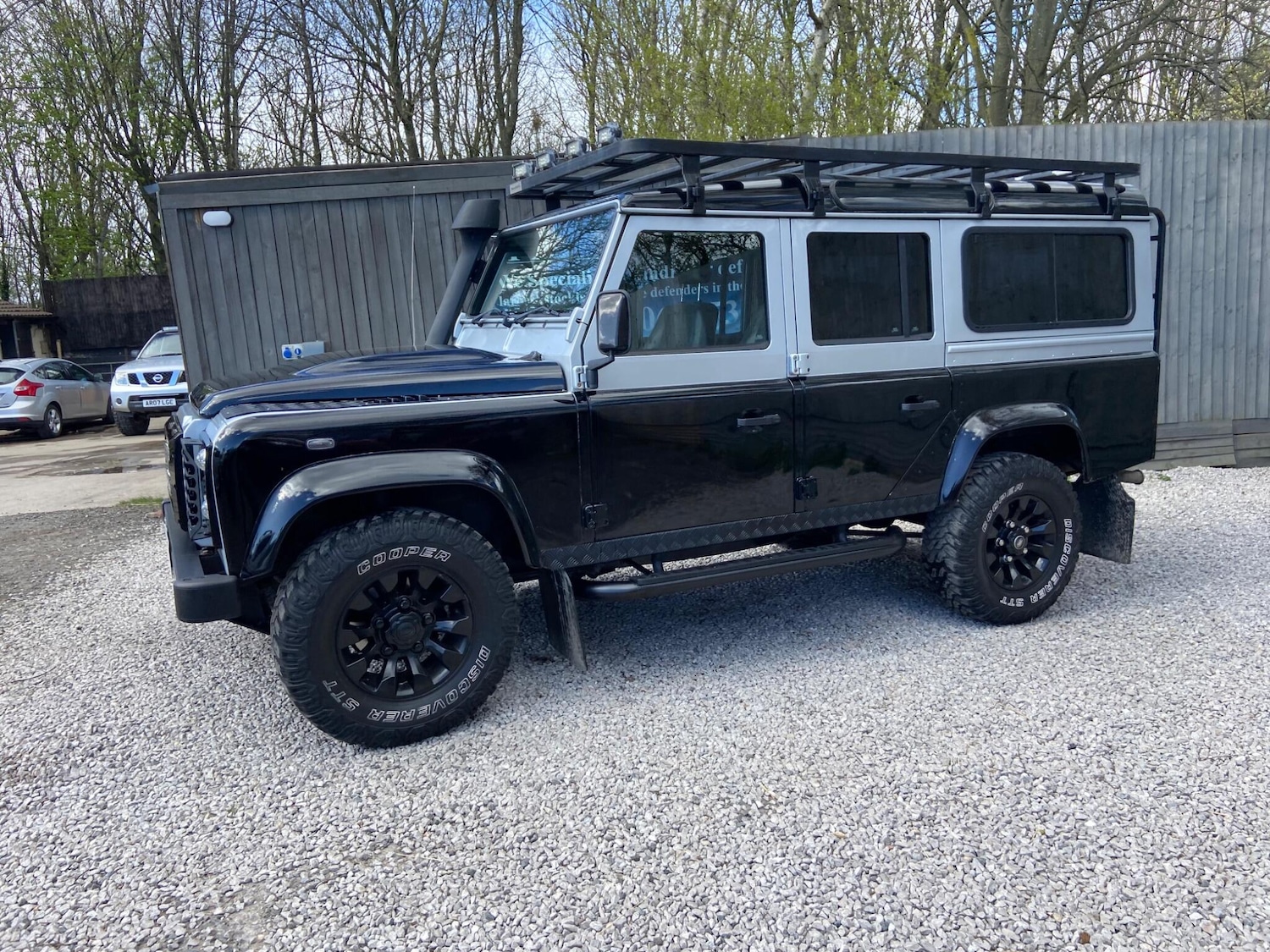 Used Land Rover Defender 110 for sale - 78220023: Photo 23