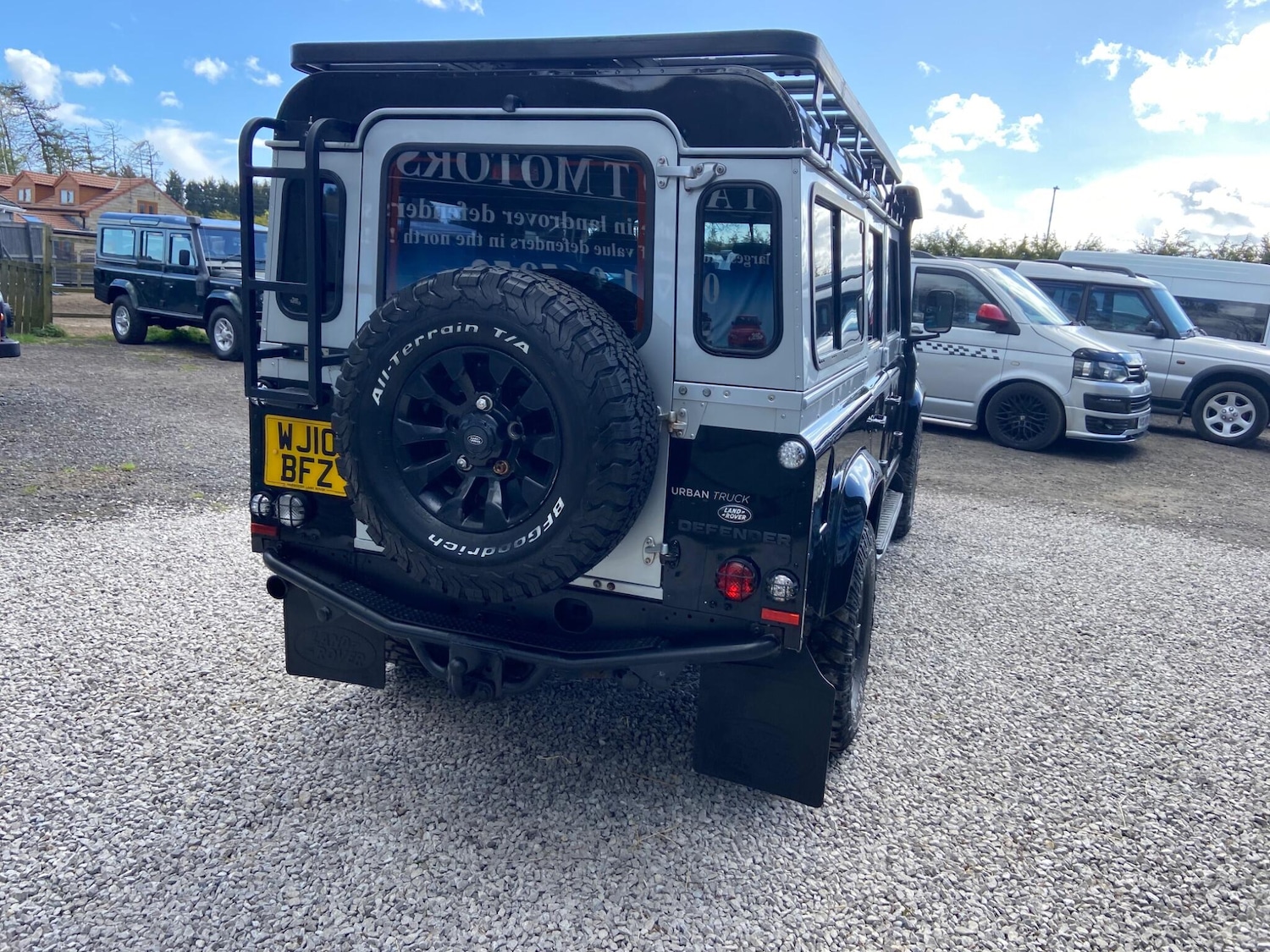 Used Land Rover Defender 110 for sale - 78220023: Photo 29