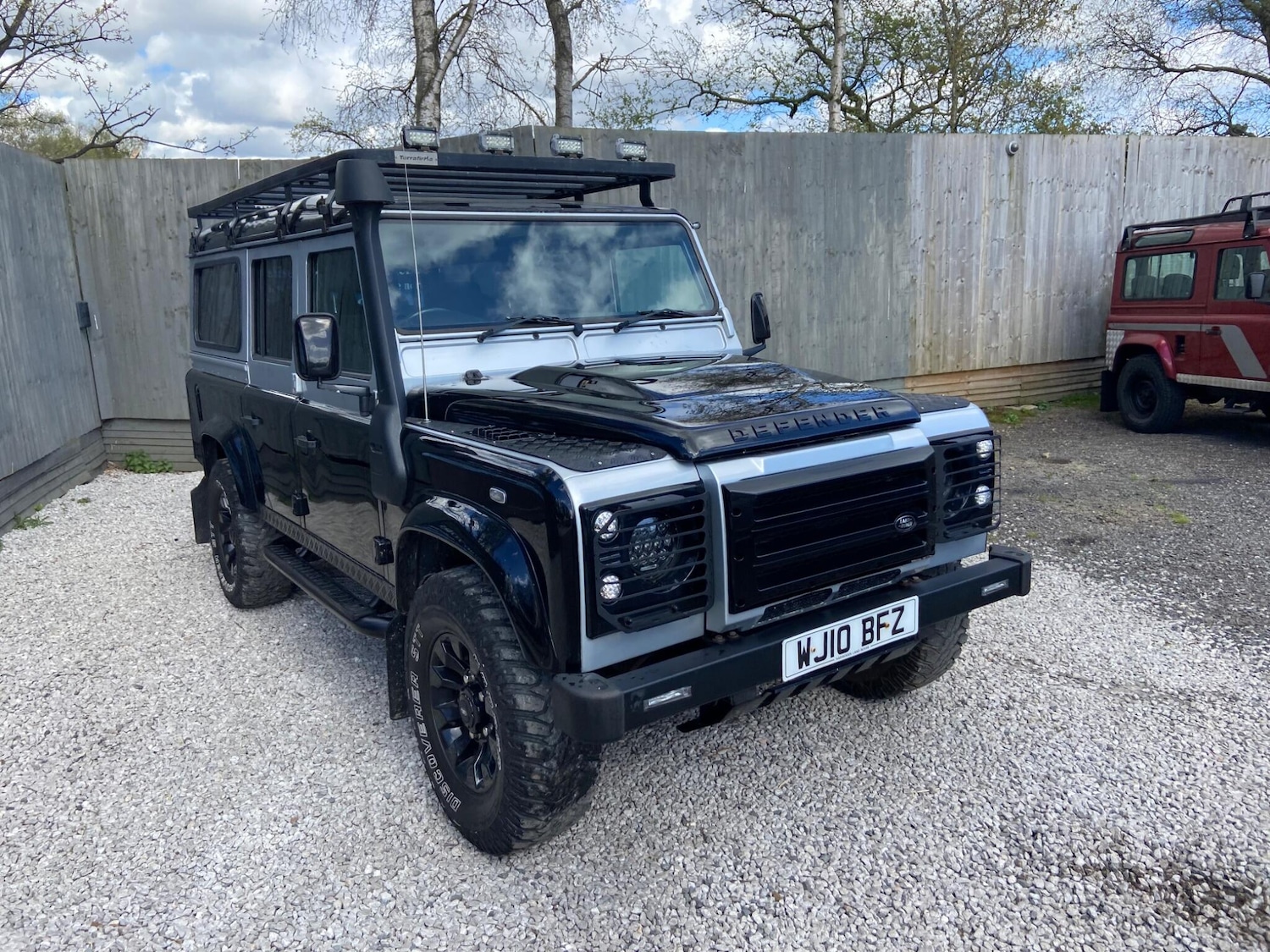 Used Land Rover Defender 110 for sale - 78220023: Photo 41