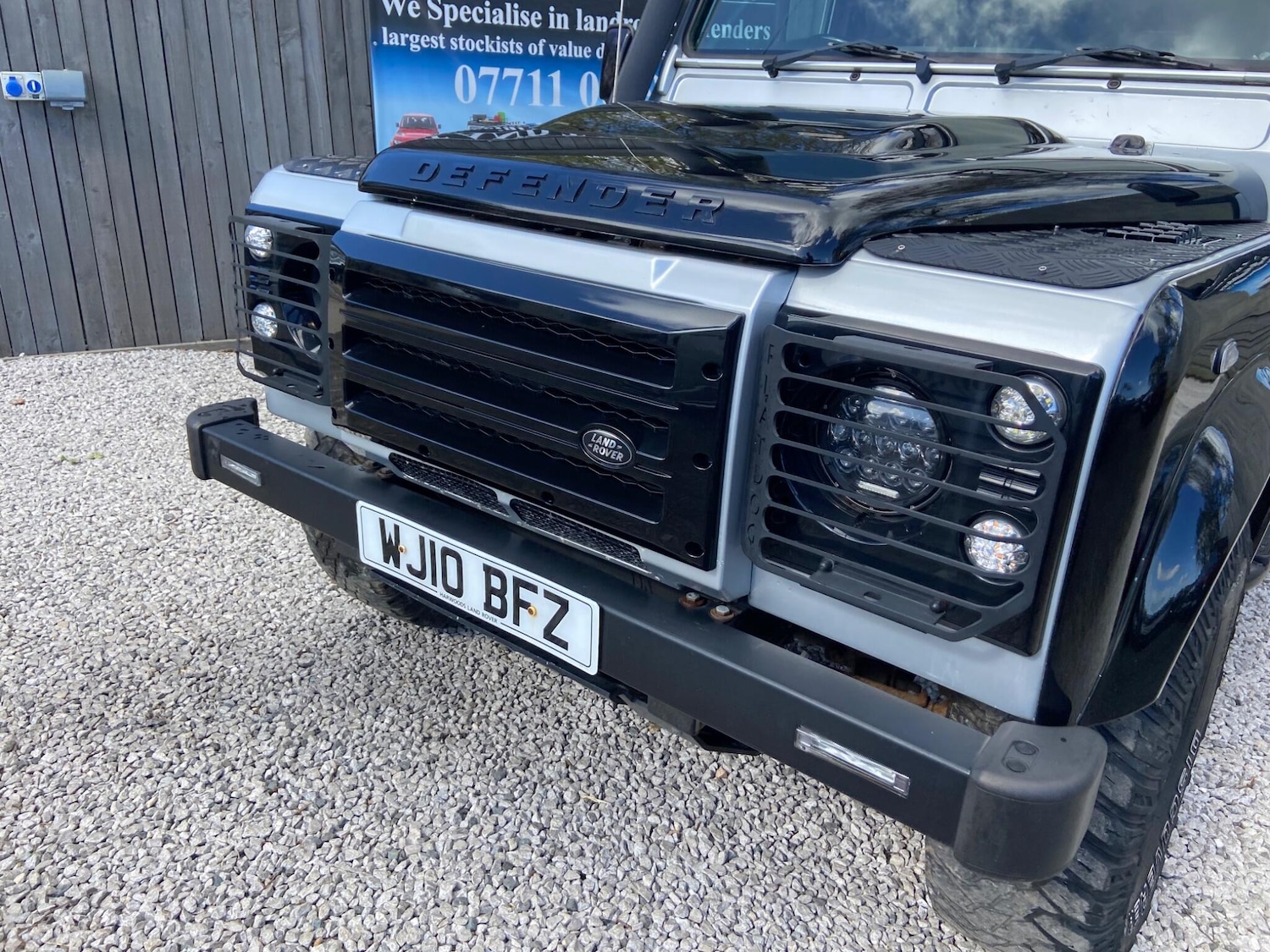 Used Land Rover Defender 110 for sale - 78220023: Photo 50