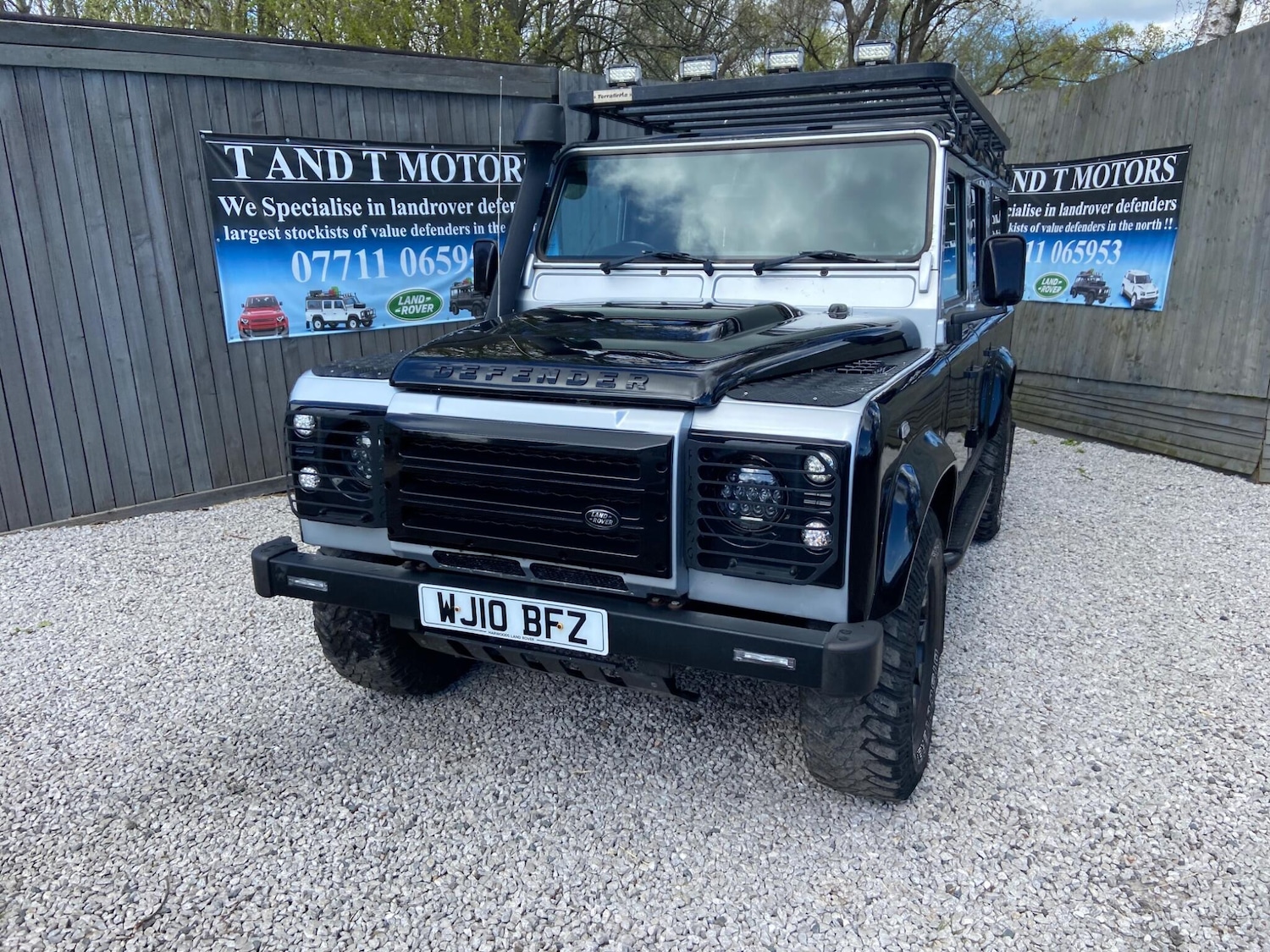 Used Land Rover Defender 110 for sale - 78220023: Photo 9