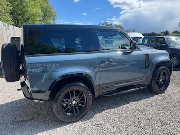 Used Land Rover Defender 2021 for sale - 78586470: Photo