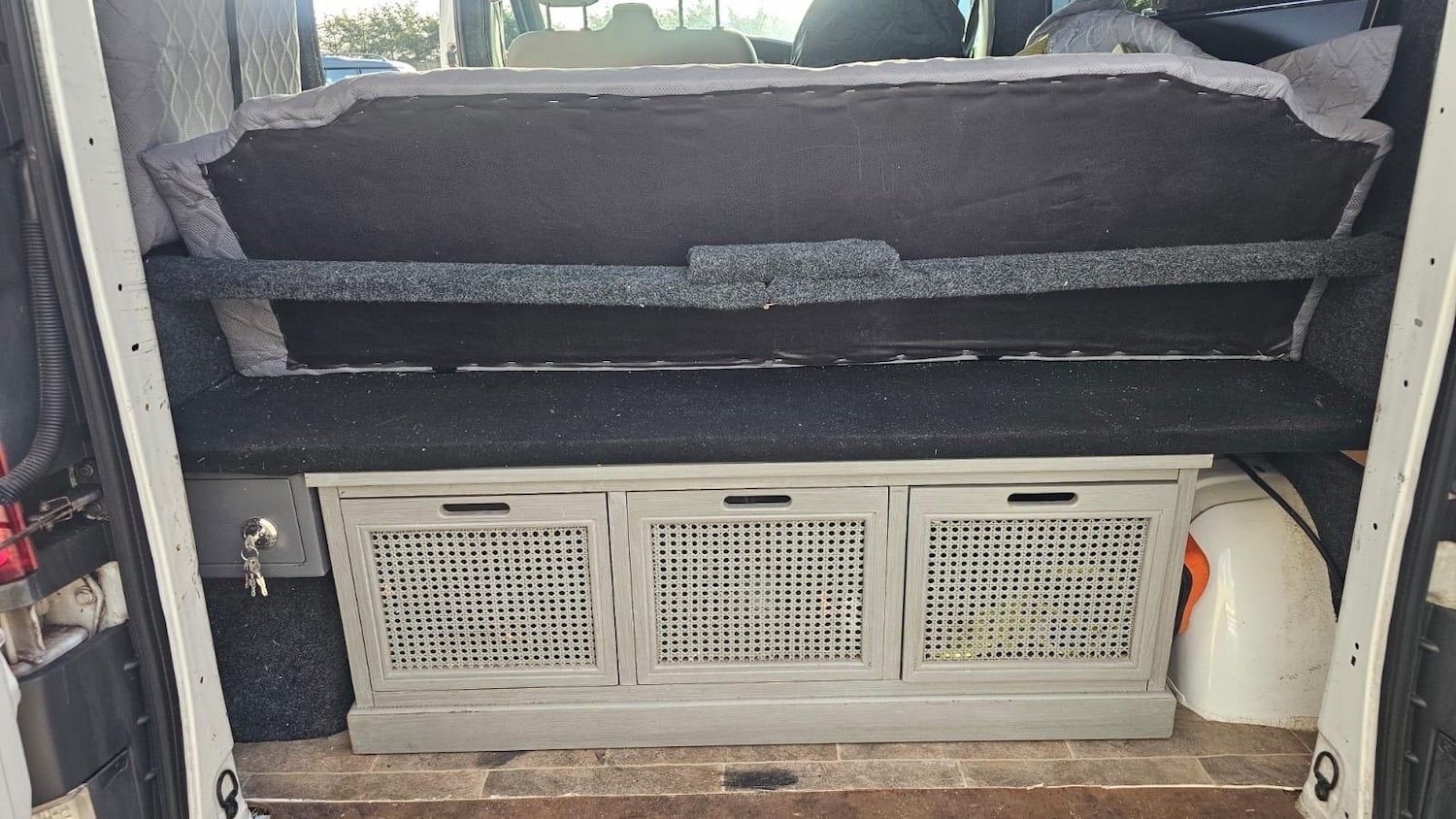 Used Vauxhall Vivaro 2011 for sale - 77710581: Photo 28