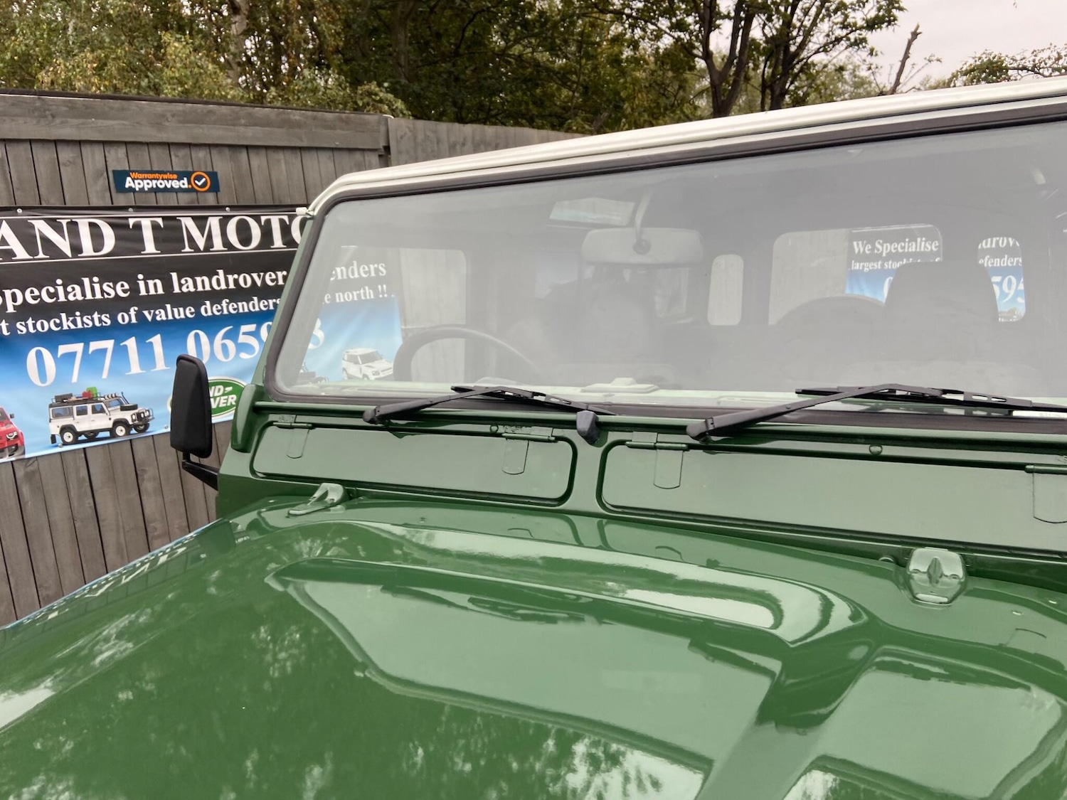 Used Land Rover Defender 110 1998 for sale - 76306982: Photo 19