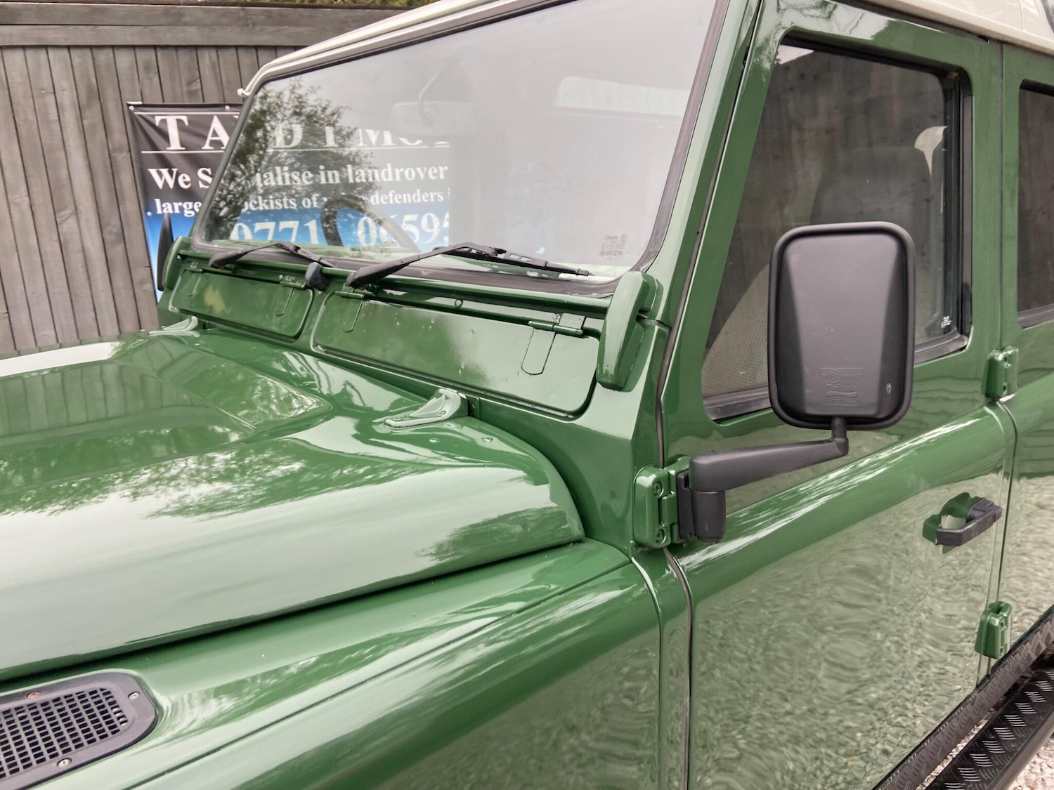 Used Land Rover Defender 110 1998 for sale - 76306982: Photo 20