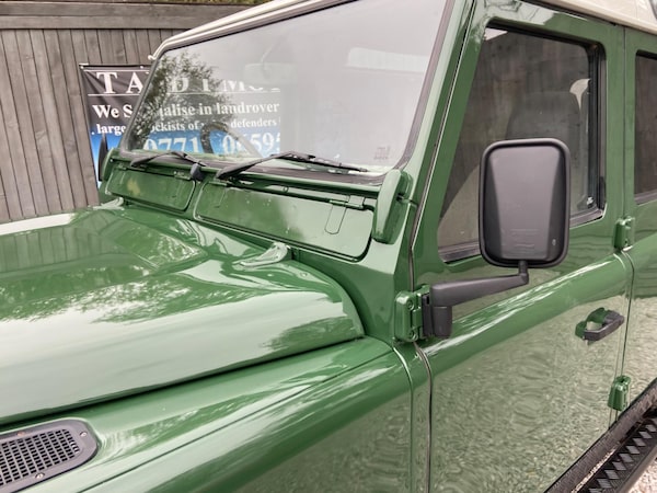 Used Land Rover Defender 110 1998 for sale - 76306982: Photo 20