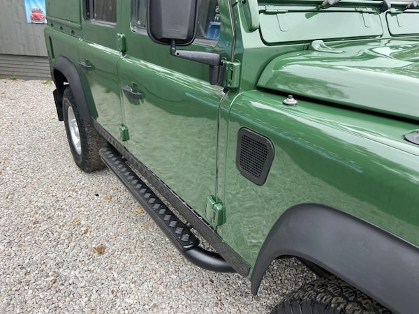 Used Land Rover Defender 110 1998 for sale - 76306982: Photo 21