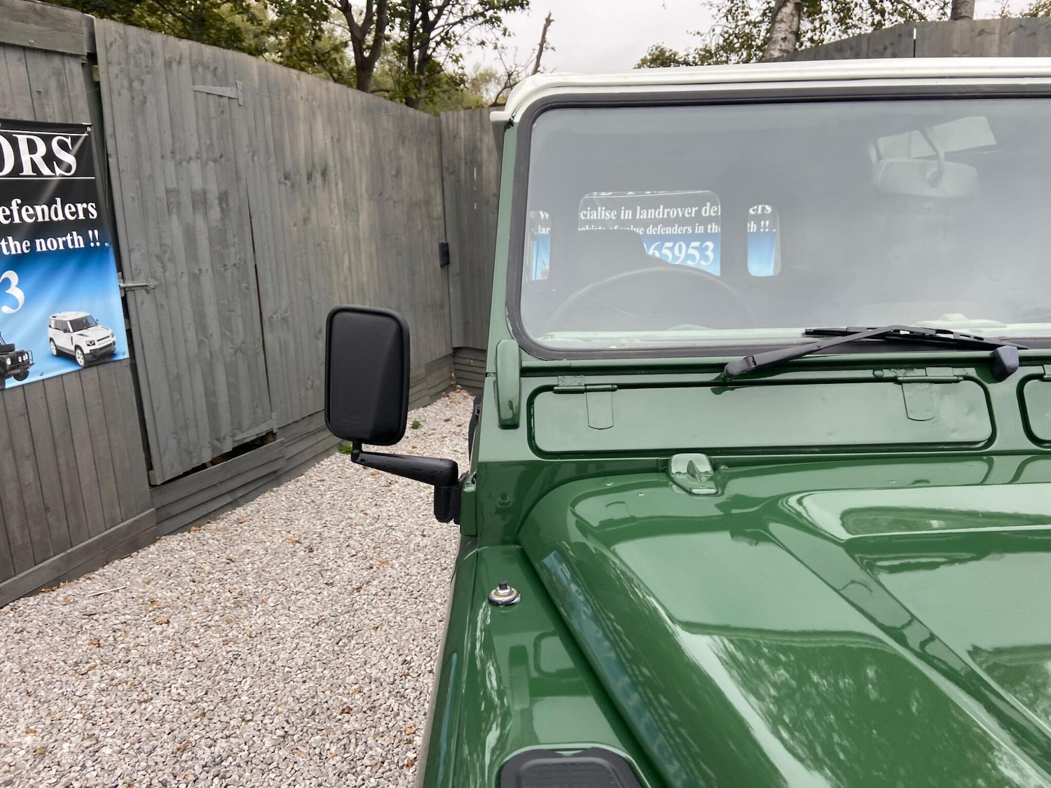 Used Land Rover Defender 110 1998 for sale - 76306982: Photo 24