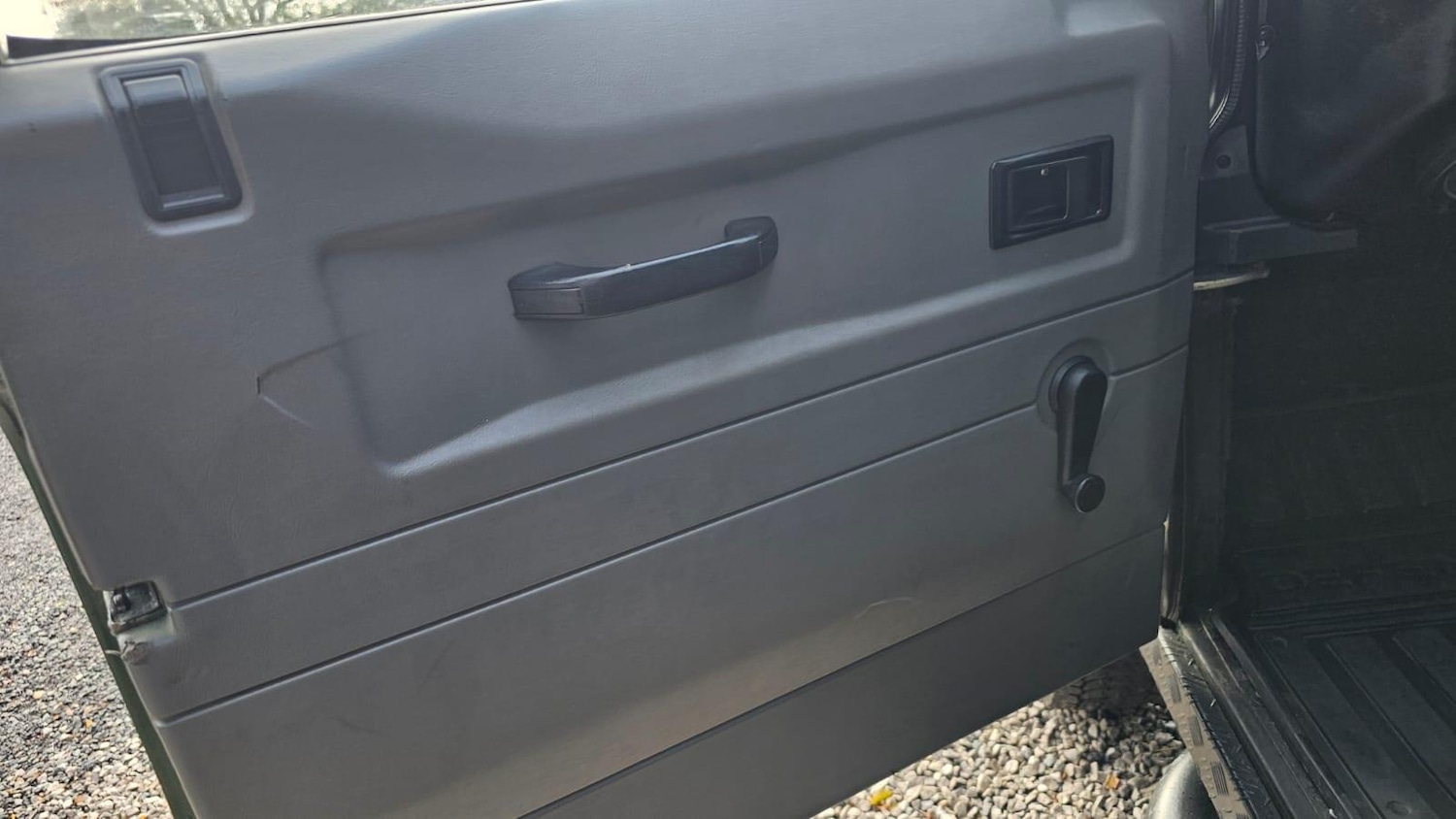 Used Land Rover Defender 110 1998 for sale - 76306982: Photo 46