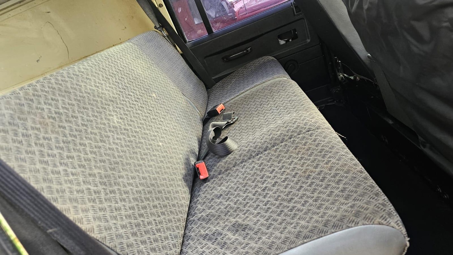 Used Land Rover Defender 110 1998 for sale - 76306982: Photo 7