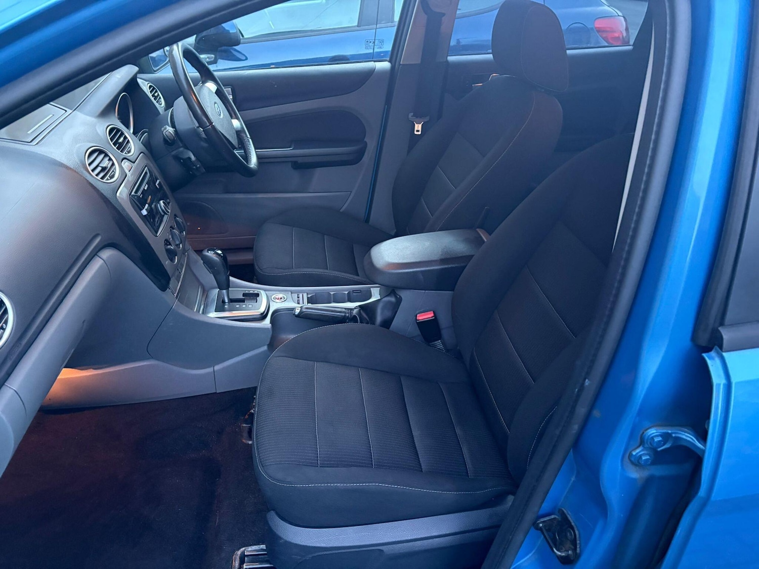 Used Ford Focus 2010 for sale - 77637432: Photo 13