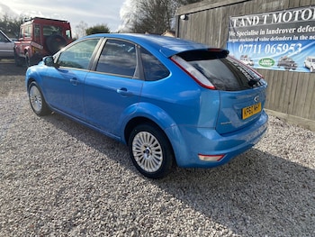 Used Ford Focus 2010 for sale - 77637432: Photo