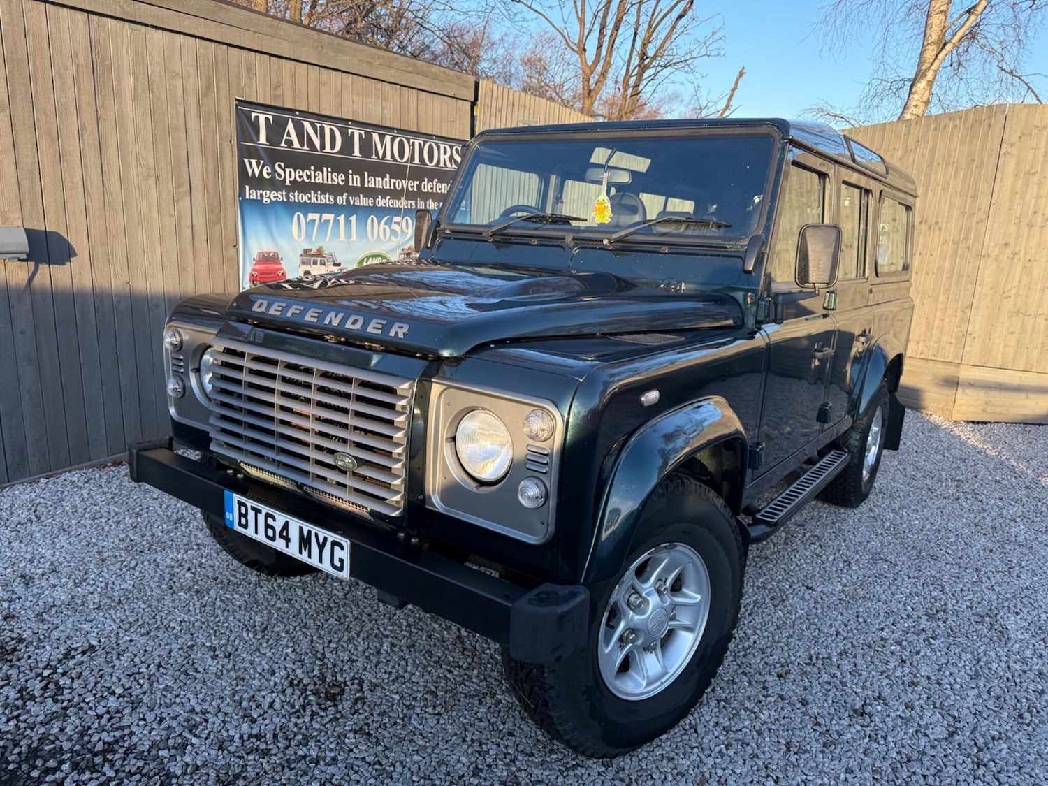 Used Land Rover Defender 2014 for sale - 77191357: Photo 3