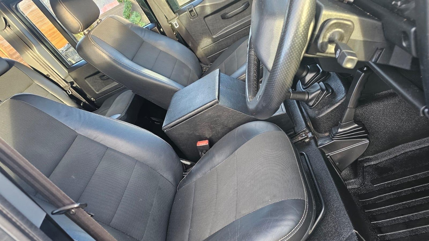 Used Land Rover Defender 2014 for sale - 77191357: Photo 42