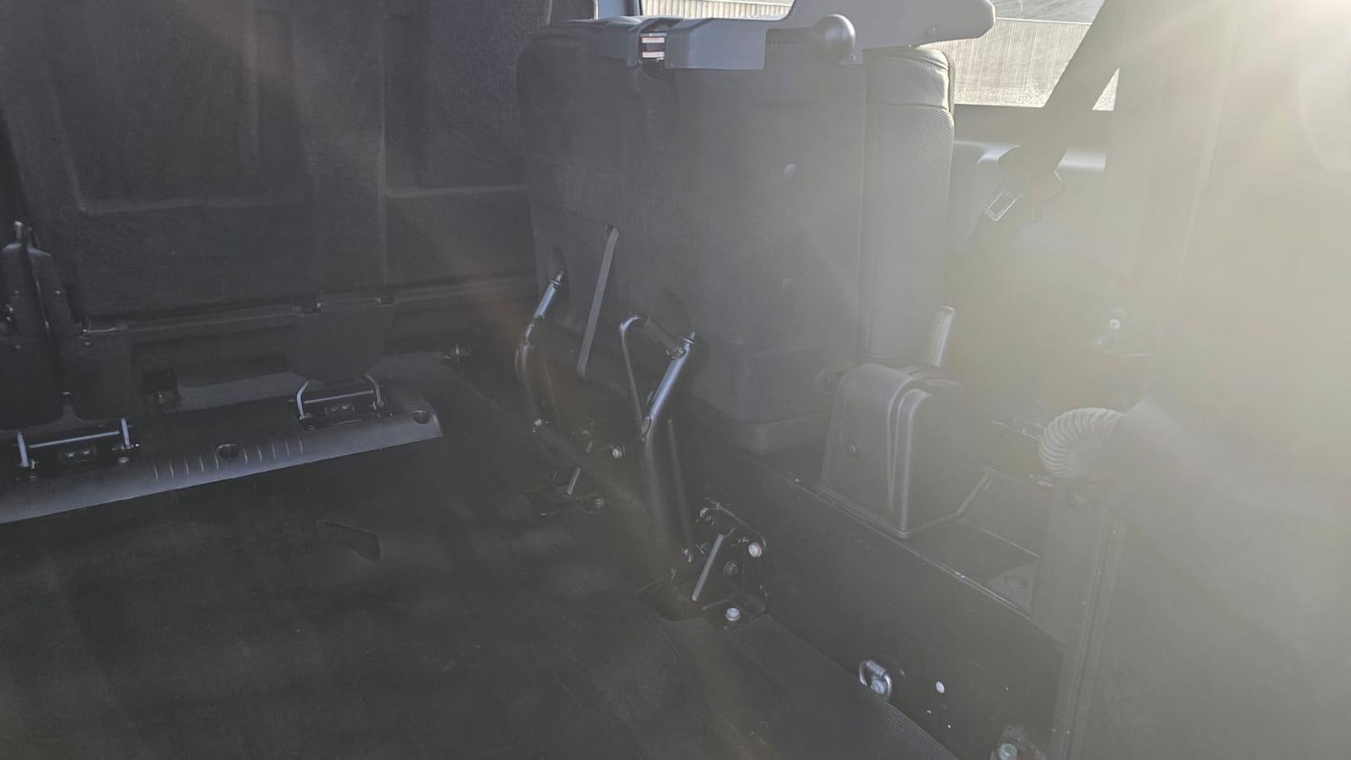 Used Land Rover Defender 2014 for sale - 77191357: Photo 46