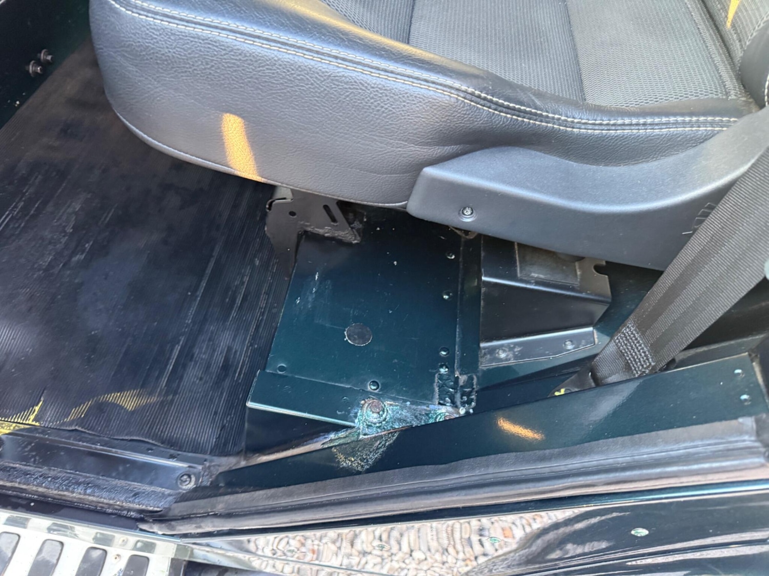 Used Land Rover Defender 2014 for sale - 77191357: Photo 69