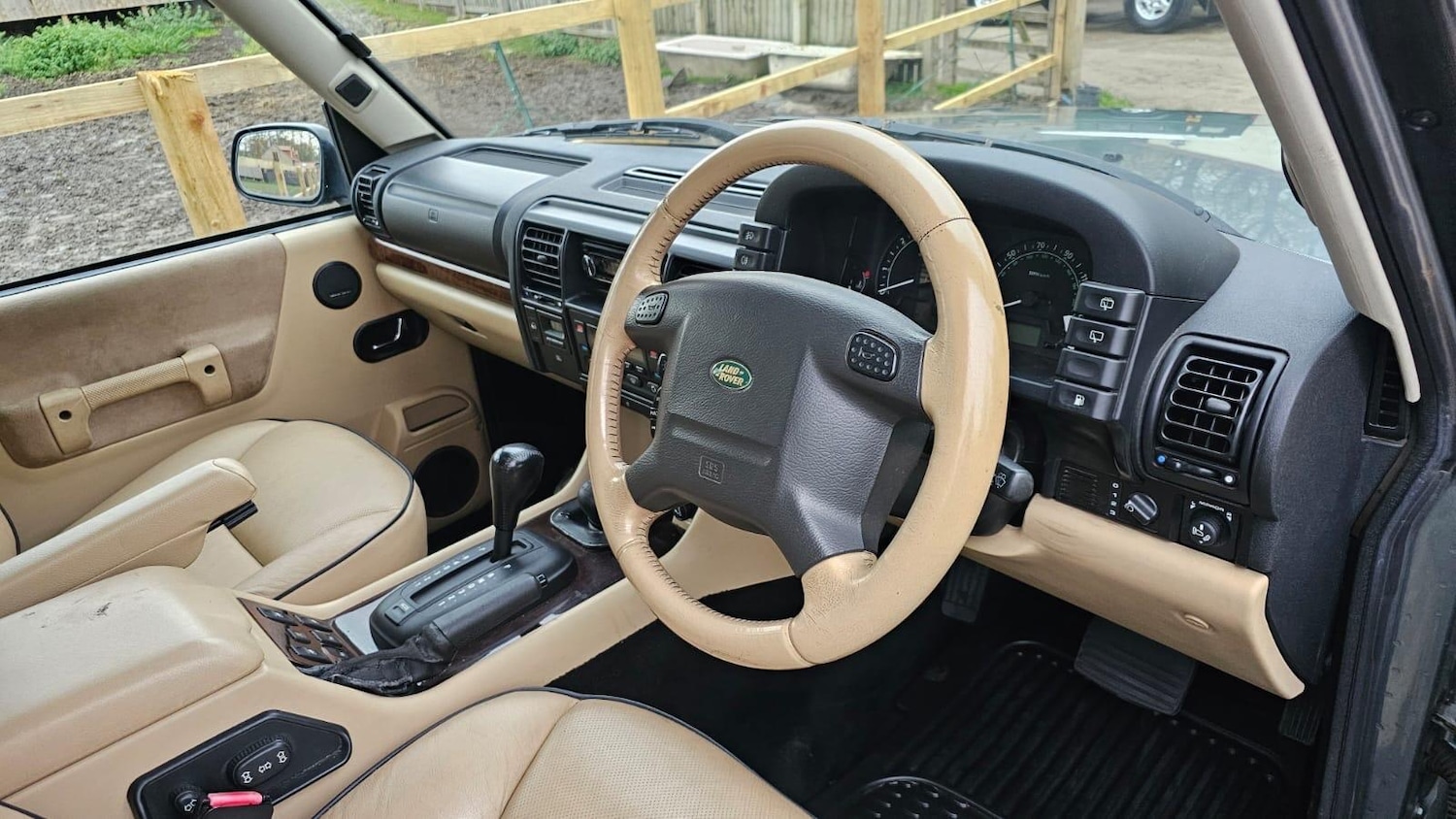 Used Land Rover Discovery for sale - 76485825: Photo 13