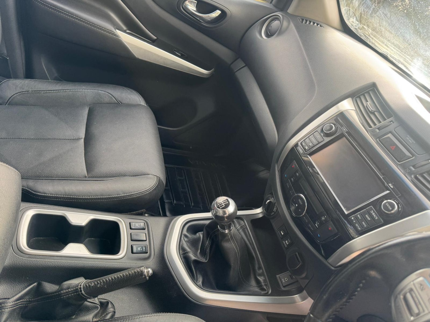 Used Nissan Navara 2017 for sale - 76743295: Photo 18