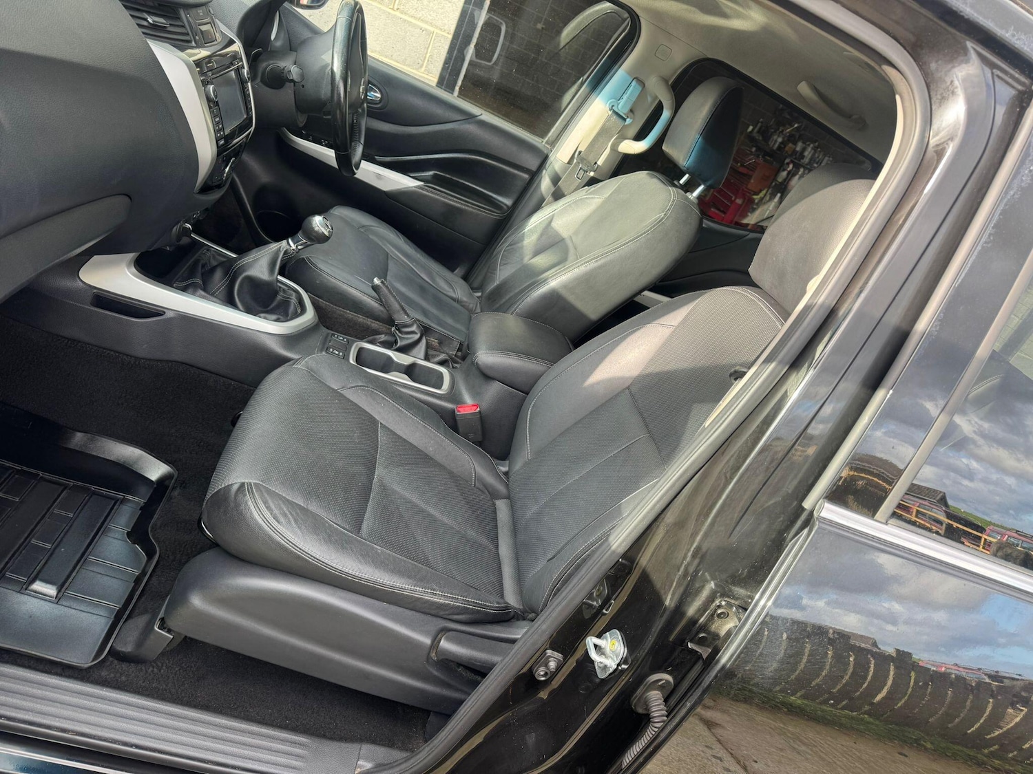 Used Nissan Navara 2017 for sale - 76743295: Photo 21