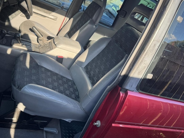Used Land Rover Discovery 1998 for sale - 76085252: Photo 63
