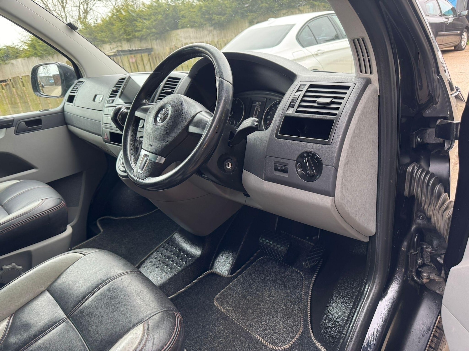 Used Volkswagen Transporter Sportline 2014 for sale - 77982518: Photo 49