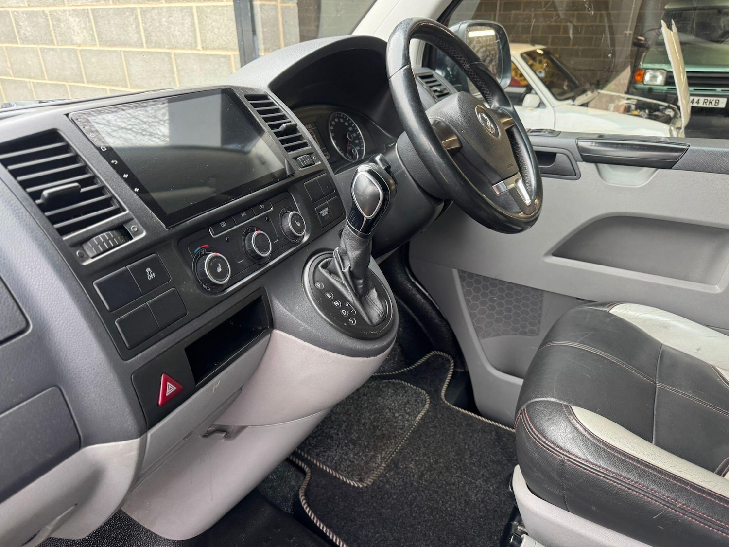 Used Volkswagen Transporter Sportline 2014 for sale - 77982518: Photo 50