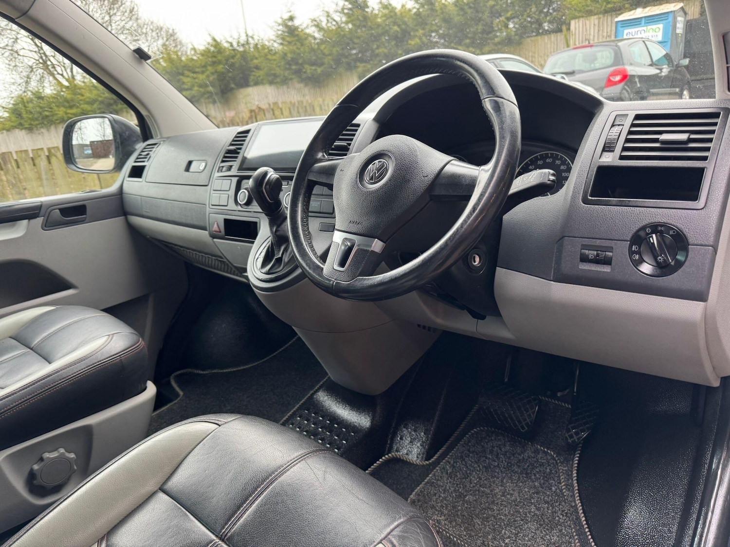 Used Volkswagen Transporter Sportline 2014 for sale - 77982518: Photo 51