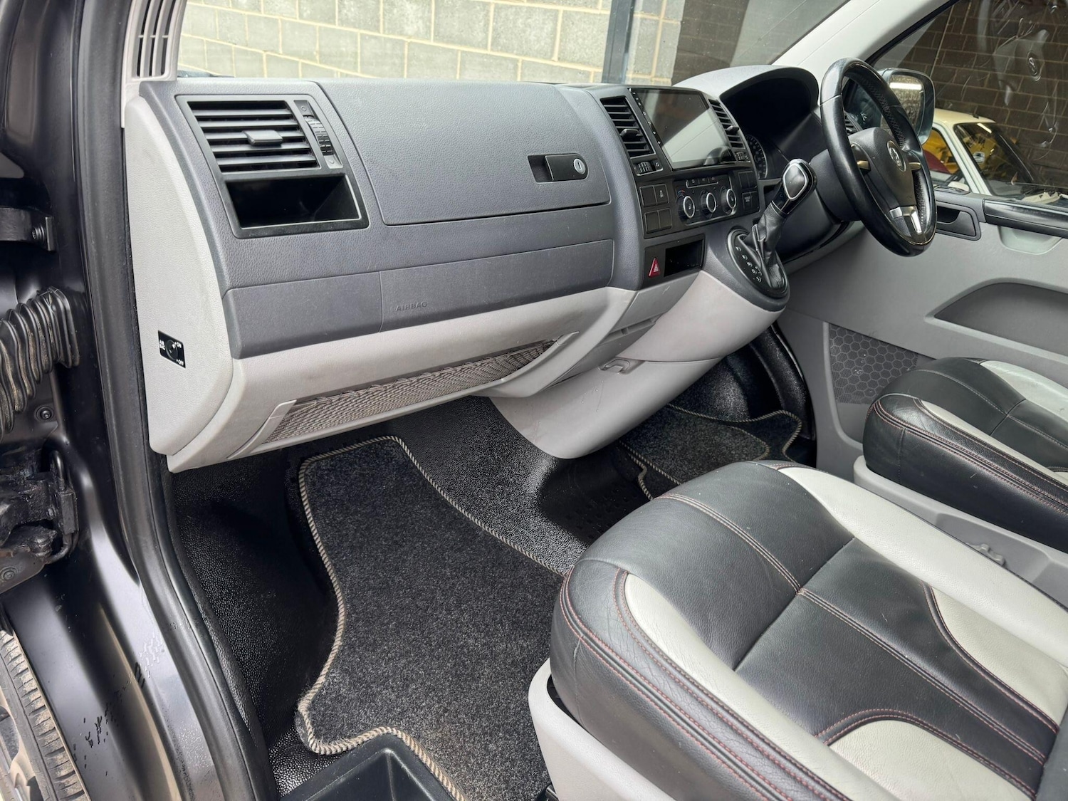 Used Volkswagen Transporter Sportline 2014 for sale - 77982518: Photo 52