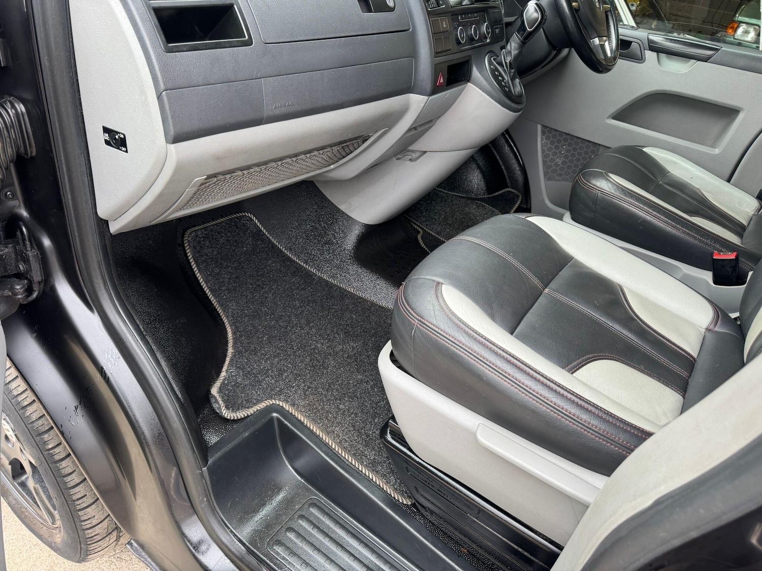 Used Volkswagen Transporter Sportline 2014 for sale - 77982518: Photo 54