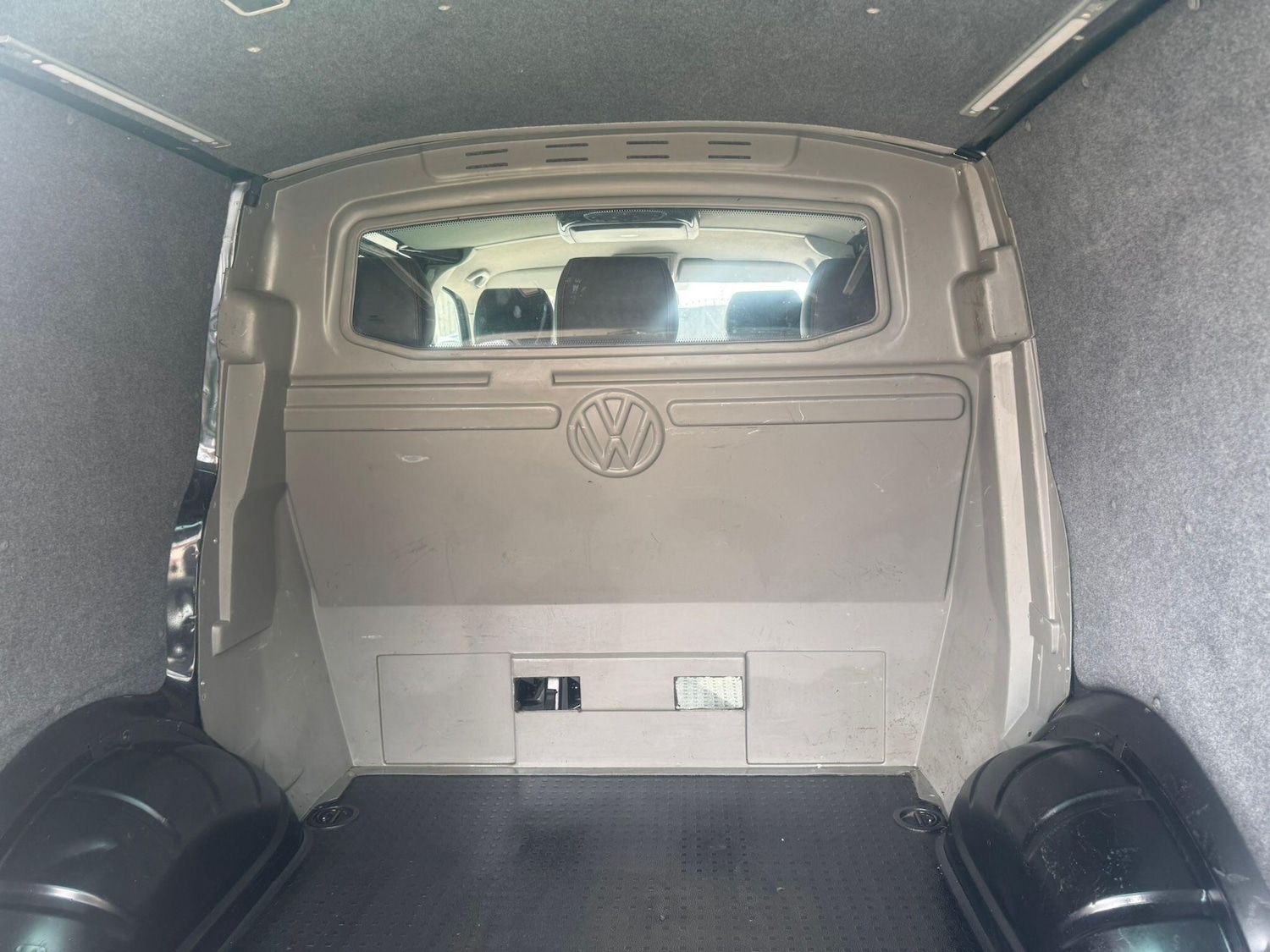 Used Volkswagen Transporter Sportline 2014 for sale - 77982518: Photo 65