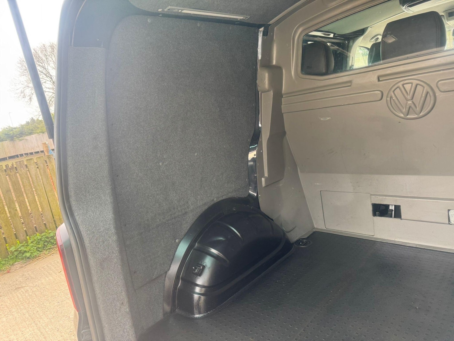 Used Volkswagen Transporter Sportline 2014 for sale - 77982518: Photo 66