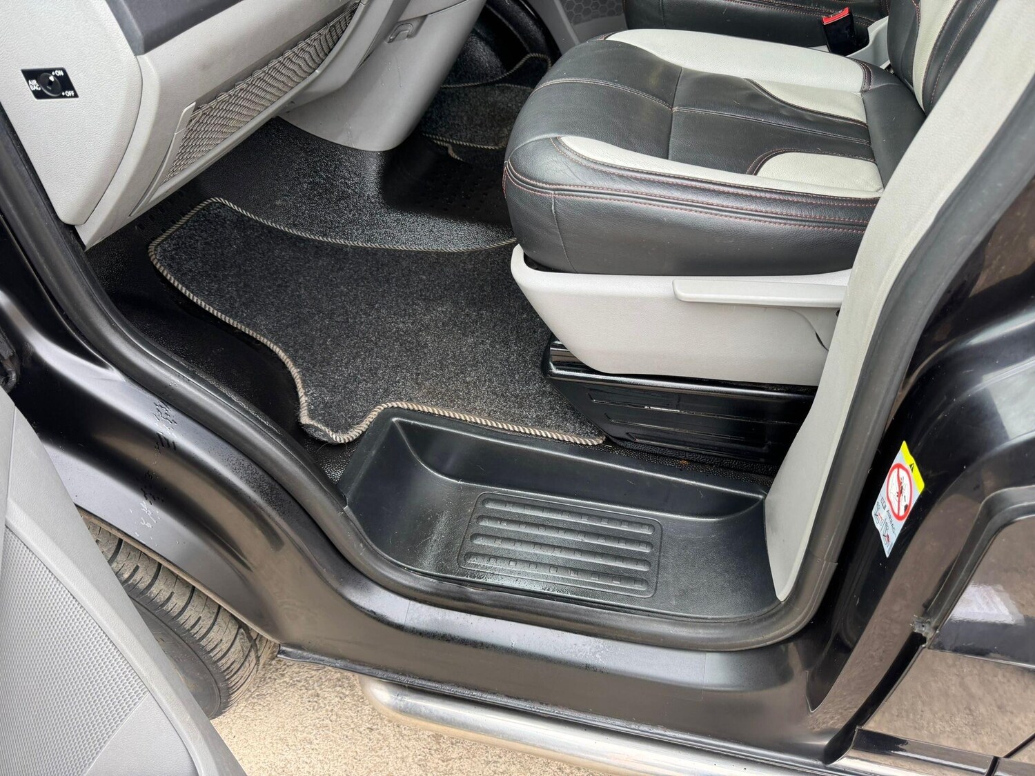 Used Volkswagen Transporter Sportline 2014 for sale - 77982518: Photo 67