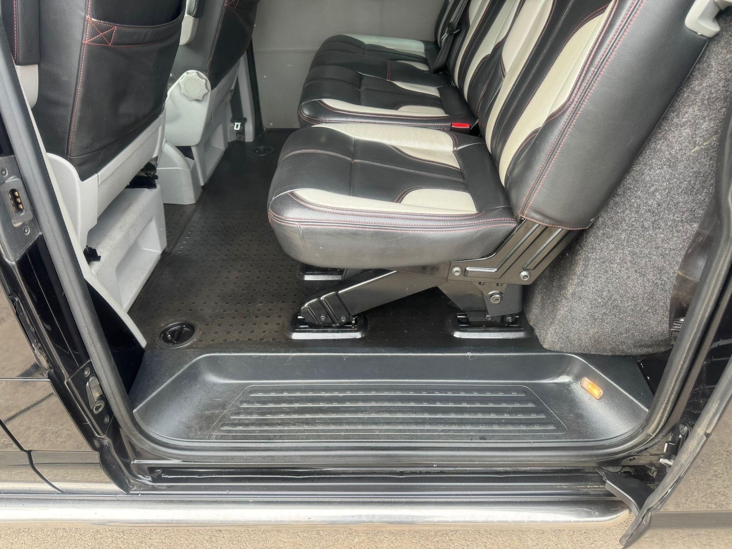 Used Volkswagen Transporter Sportline 2014 for sale - 77982518: Photo 70