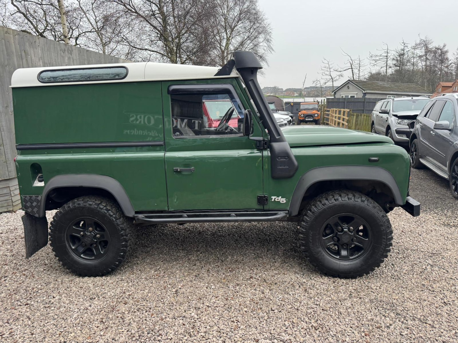 Used Land Rover Defender 2001 for sale - 77456498: Photo 40